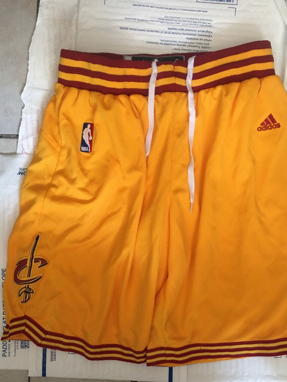 Men’s NBA Authentic adidas Cleveland Cavaliers Gold Shorts Size Small - Picture 1 of 16
